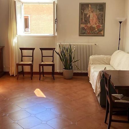 Charm And Relax In Trastevere Рим Екстериор снимка